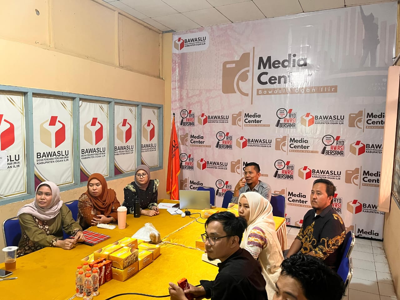 Ruang Rapat Bawaslu Ogan Ilir