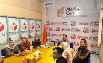 Ruang Rapat Bawaslu Ogan Ilir