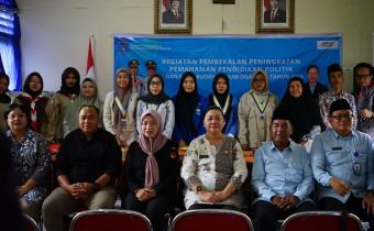 Menjadi Narasumber pada Kegiatan Pendidikan Politk dan Etika Budaya