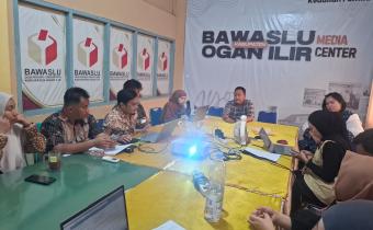 Ruang rapat kantor Bawalsu Kabupaten Ogan Ilir